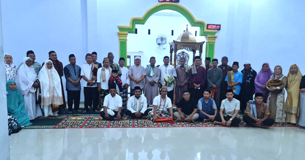 Ketua-DPRD-Harap,-Tarawih-Keliling-Pemda-Bolsel-Perkuat-Hubungan-Masyarakat-dan-Pemerintah