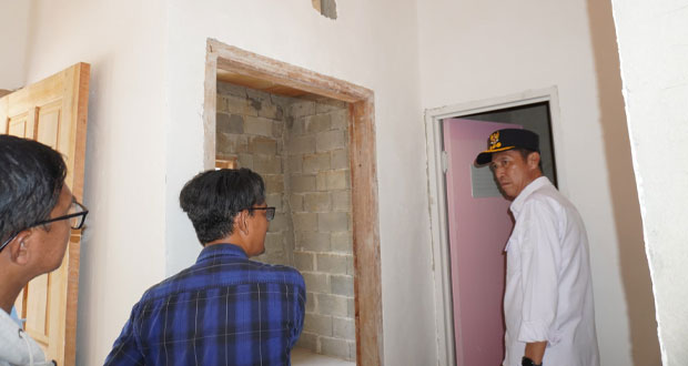 Bupati-Tinjau-Progres-Rumah-Bantuan-DAK-Tematik-di-Motandoi,-Tekankan-Mutu-dan-Ketepatan-Pembangunan