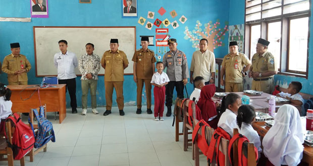 DPRD-Bolsel-Dukung-Penuh-Peresmian-SPPG-Citra-Cemerlang-Helumo-dan-Penguatan-Program-MBG